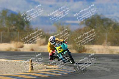 media/Jan-10-2025-CVMA Friday Practice (Fri) [[489e0da257]]/Group 4 and Trackday/Session 5 (Turn 7)/